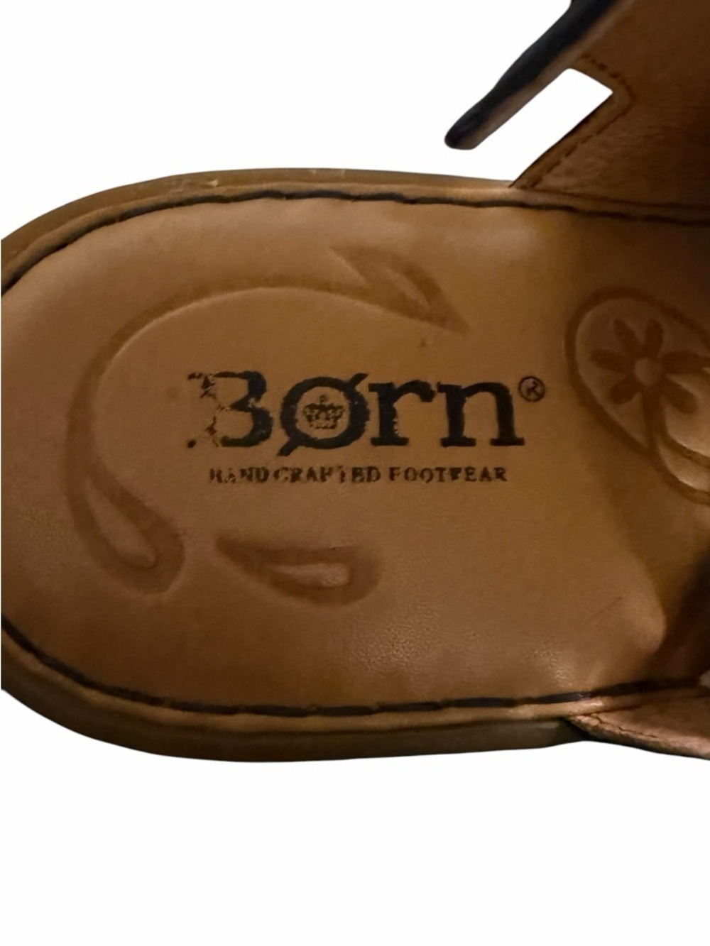 Born - Picture 9 of 9
